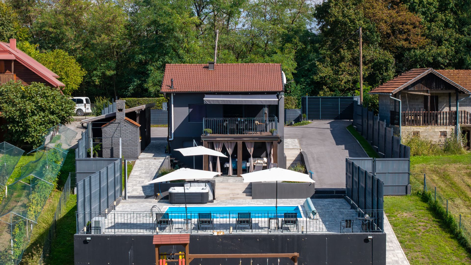 Robinia Hill Residence